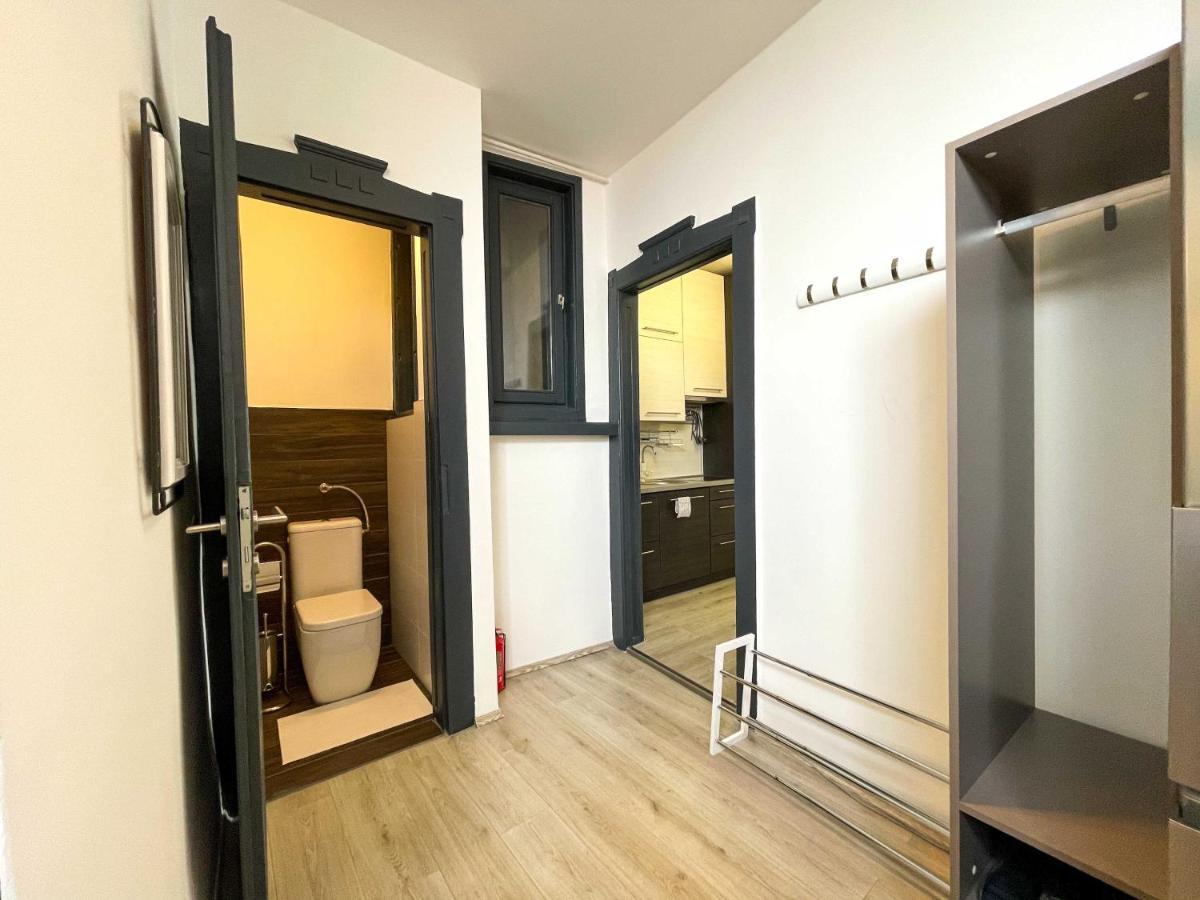 Manyi Apartman 2 Debrecen Bagian luar foto